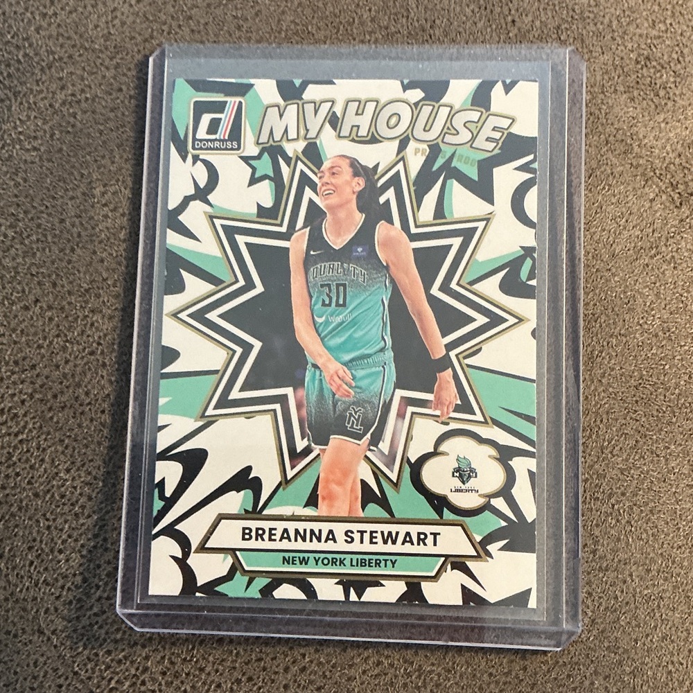 Breanna Stewart New York Liberty Basketball Card - Donruss 2025 WNBA